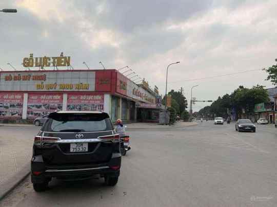 Bán đất đấu giá sát siêu thị Lực Tiến - Ba Vì. Đang cho thuê sẵn dòng tiền
