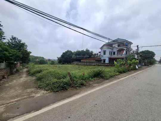 Bán đất lô góc kinh doanh nghỉ dưỡng nhà hàng khách sạn cạnh hồ Suối 2. DT 1120m